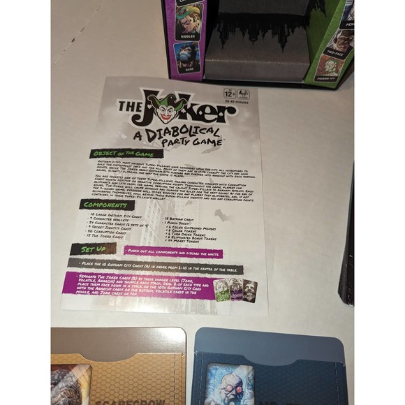 Spin Master Games The Joker, Diabolical Secret Identity Strategy Party Game - Picture 3 of 9